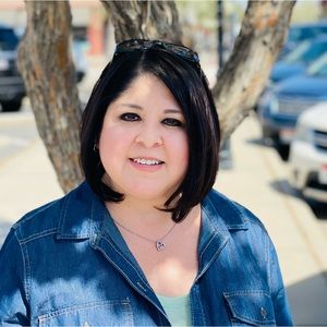 Meet your Posher, Veronica